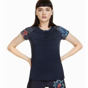 Desigual Navy T-Shirt with Floral Details XL